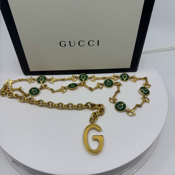 Gucci VINTAGE Horsebit Chain Belt Gold with Green Enamel Medallions beautiful - Picture 12 of 12